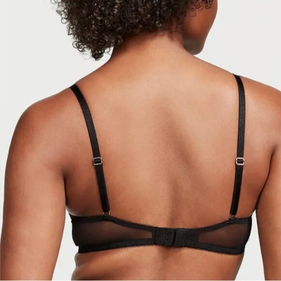 NWOT! 36D Victoria’s Secret "Very Sexy" Pushup Bra, floral lace, patent accents - Picture 3 of 4